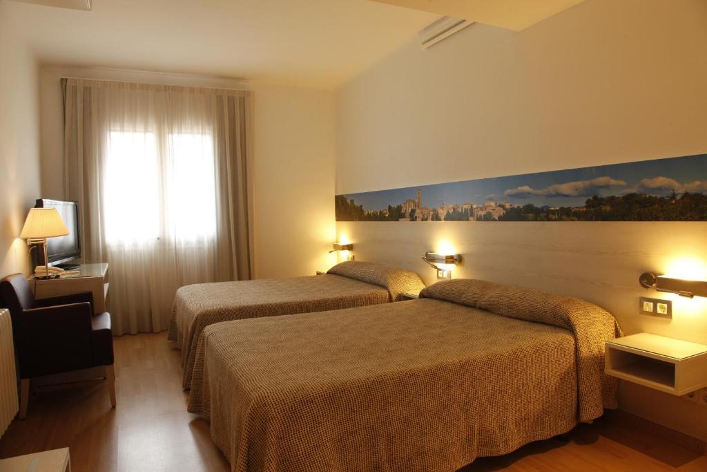 Hotel Canet Castello  D'Empuries Bilik gambar